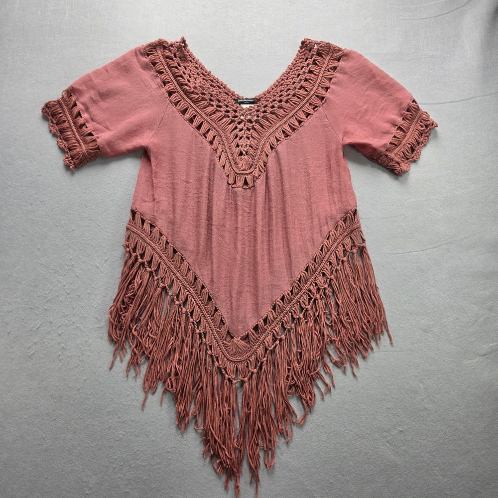 Vivid Importers Boho Crochet Fringe Poncho Top Mauve Pink M Festival EUC